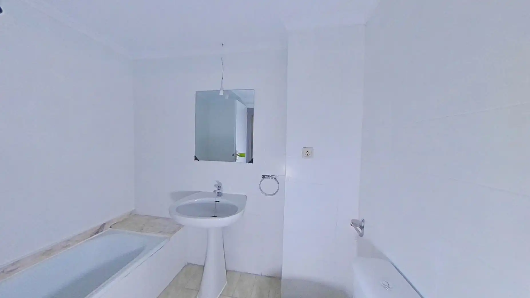 Baño de Piso en venta en Alicante / Alacant