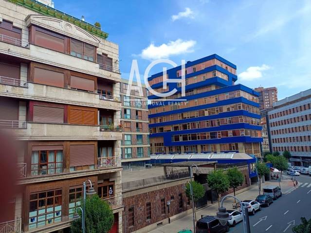 Piso en Alquiler en MADARIAGA ETORBIDEA en San Pedro de Deusto - La Ribera