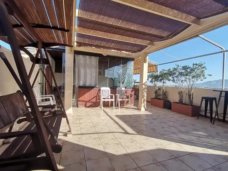Terrassa de Àtic de lloguer en Málaga amb Jardí privat, Terrassa i Moblat