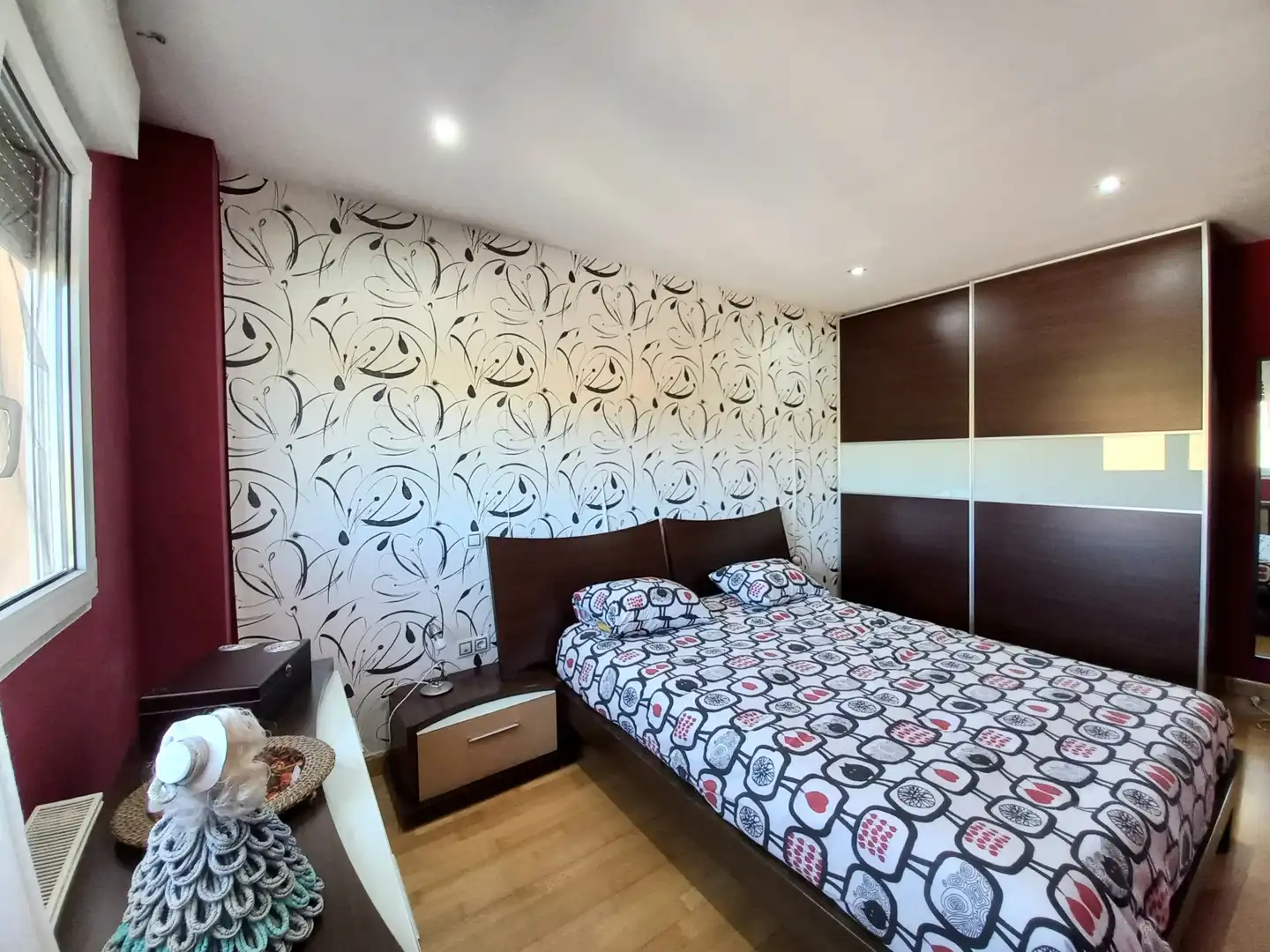 Habitación de Casa adosada en venta en Cayuela con Calefacción, Jardín privado y Terraza