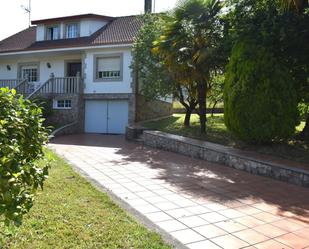 Vista exterior de Casa o xalet en venda en Palas de Rei amb Calefacció, Jardí privat i Terrassa