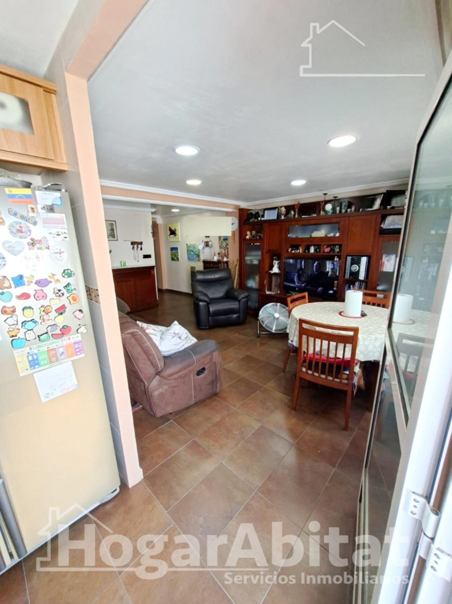 Sala de estar de Piso en venta en Godella con Aire acondicionado, Calefacción y Balcón