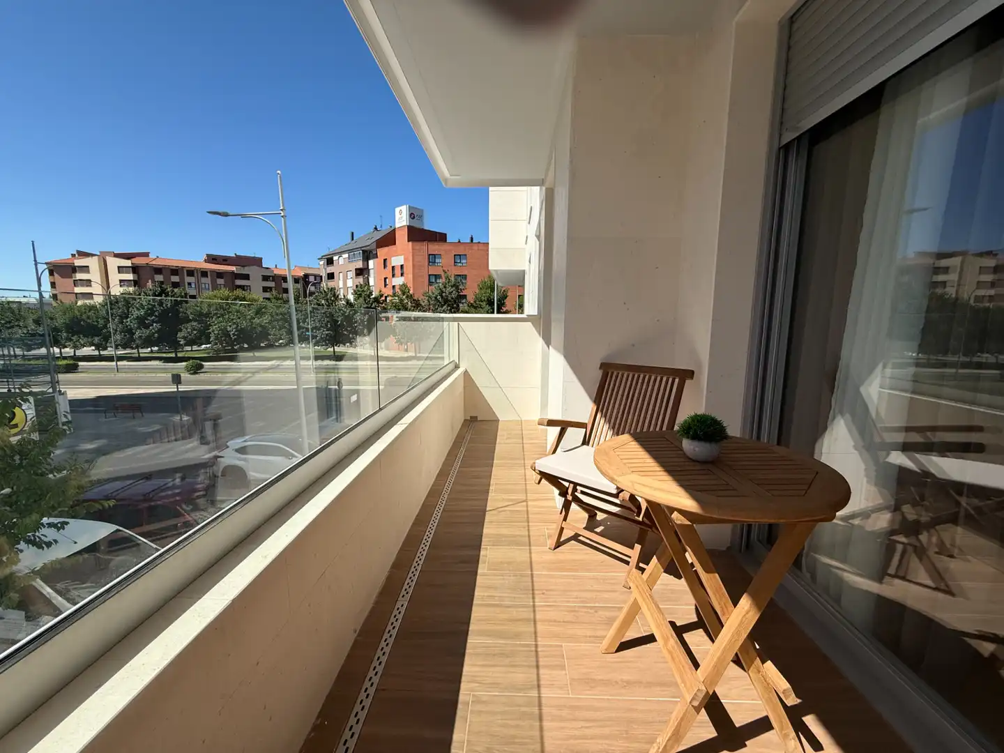 Terrasse von Wohnungen zur Miete in León Capital  mit Klimaanlage, Heizung und Parkett