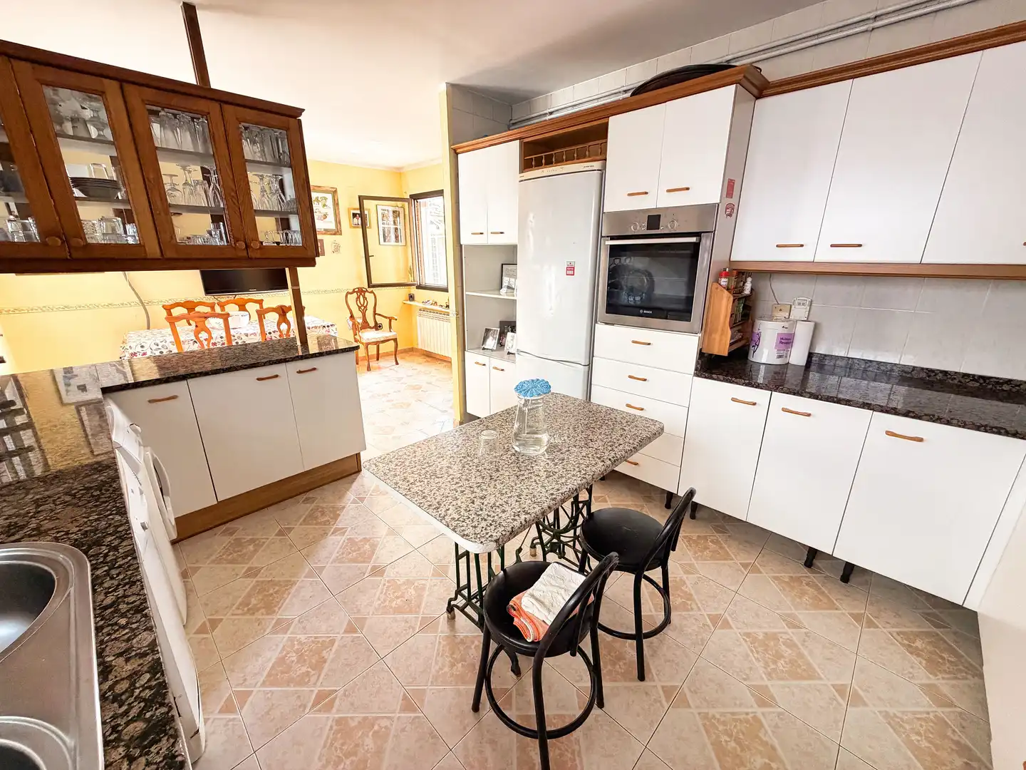 Cuina de Casa o xalet en venda en Vallirana amb Aire condicionat, Calefacció i Terrassa