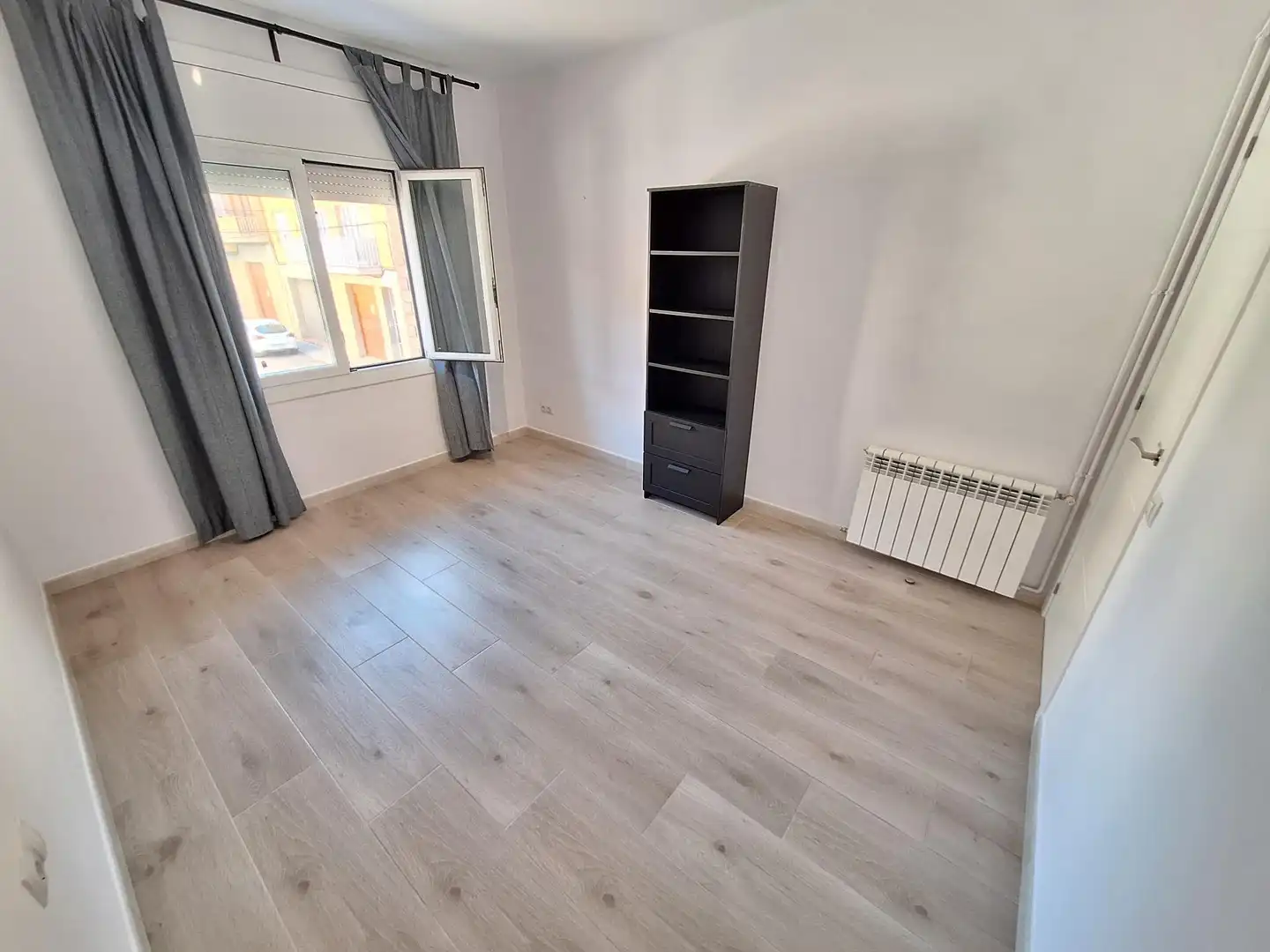 Flat for rent in El Poble Sec
