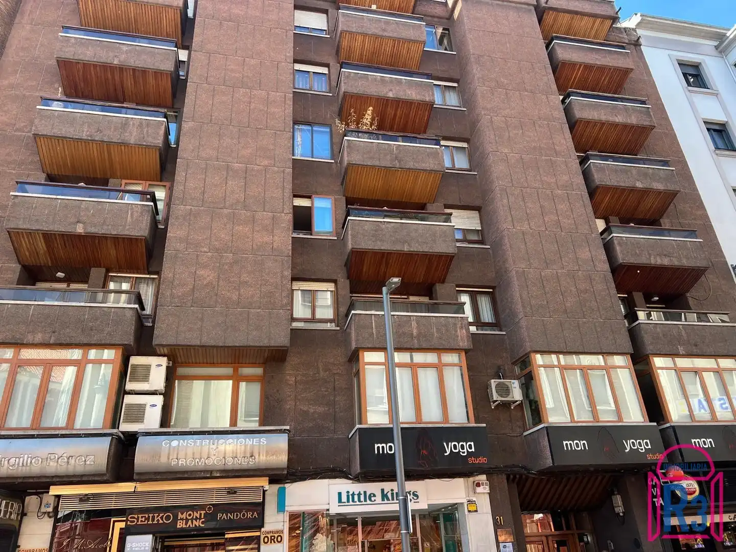 Exterior view of Flat for sale in León Capital   with Heating and Terrace