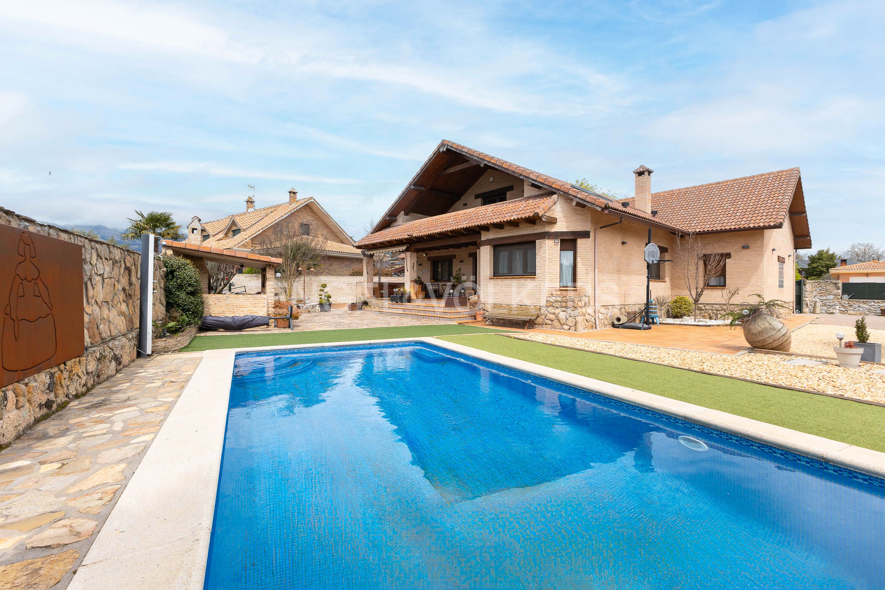 Swimming pool of House or chalet for sale in Soto del Real  with Heating, Private garden and Terrace