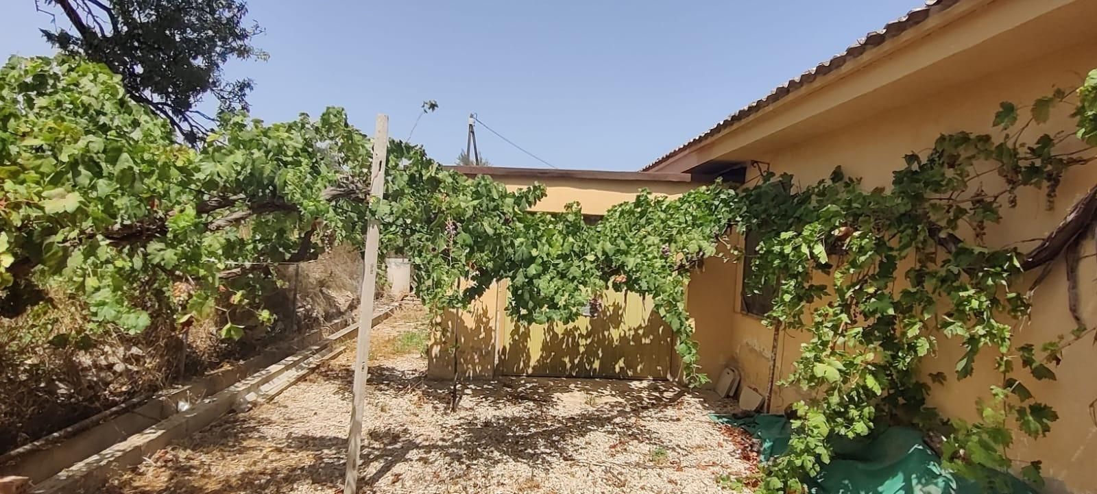 Finca rústica en venta en Benidorm con Jardín privado