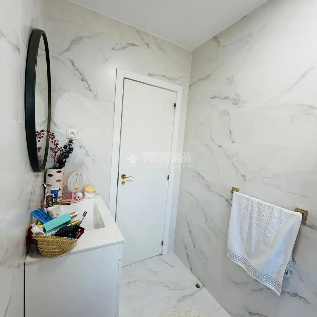 Baño de Casa o chalet en venta en Colmenar de Oreja con Aire acondicionado, Calefacción y Jardín privado