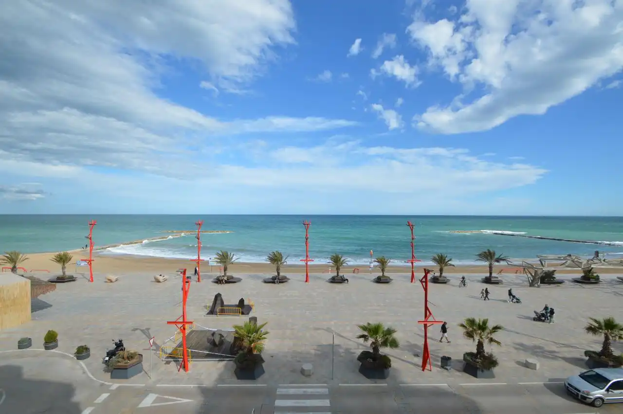 Flat with terrace for sale in Casco Urbano