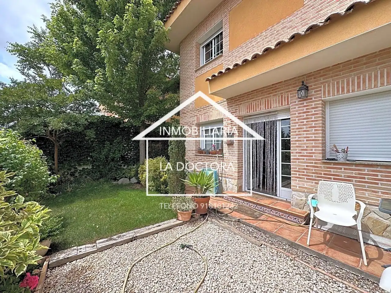 Casa adosada en venta en Erillas, Nombela