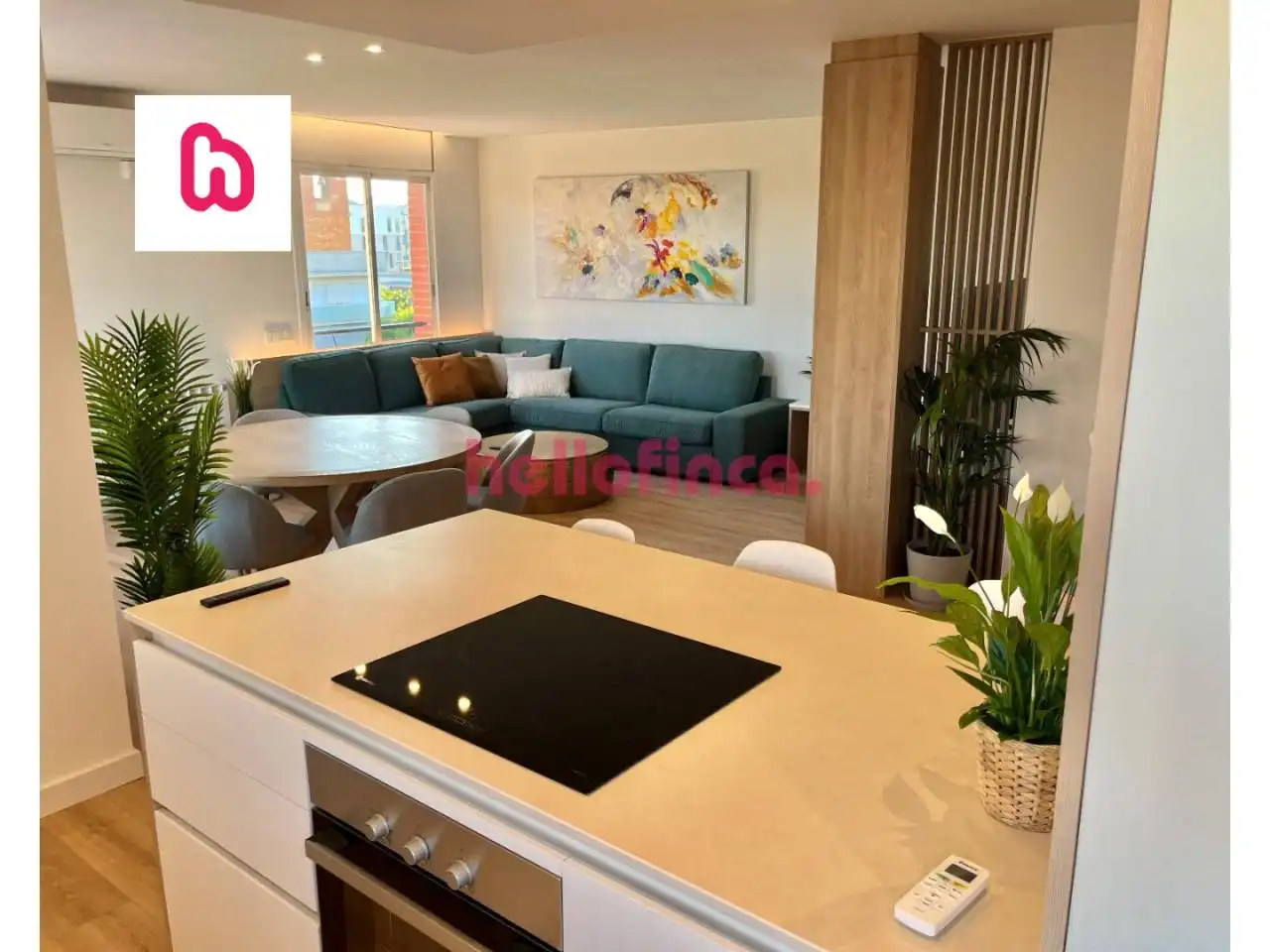 Sala de estar de Ático en venta en Sant Adrià de Besòs con Aire acondicionado, Calefacción y Parquet