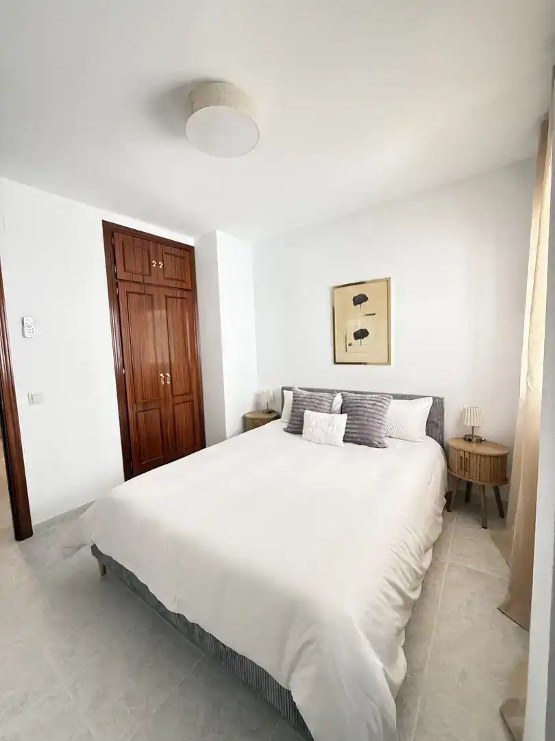 Schlafzimmer von Wohnung zur Miete in Ronda mit Klimaanlage und Balkon