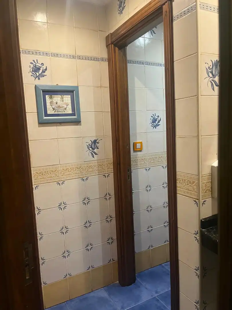 Badezimmer von Geschaftsraum zum Verkauf in Barakaldo  mit Klimaanlage, Möbliert und Alarm