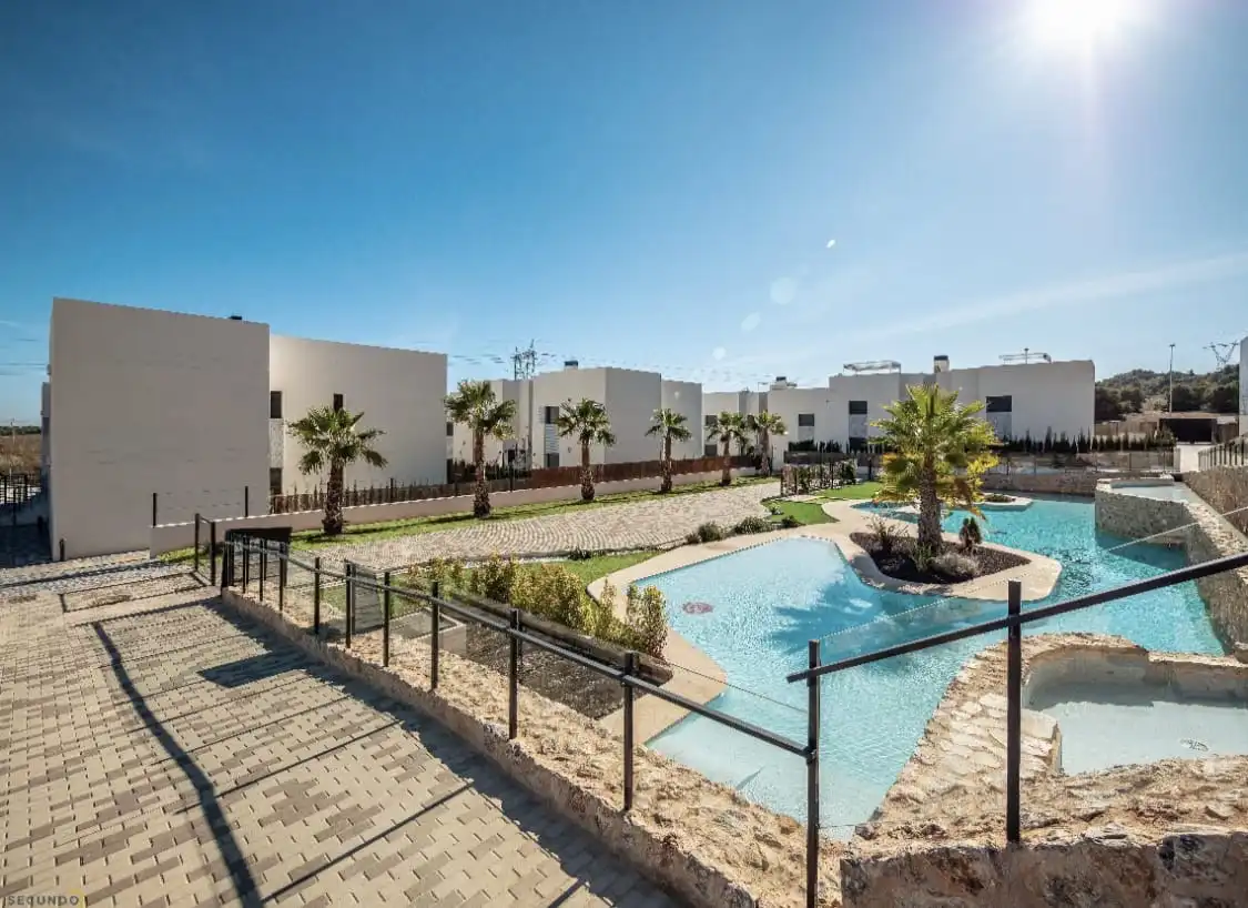Apartamento con piscina en venta en N/A