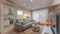 Sala d'estar de Dúplex en venda en Sant Boi de Llobregat amb Aire condicionat, Calefacció i Terrassa