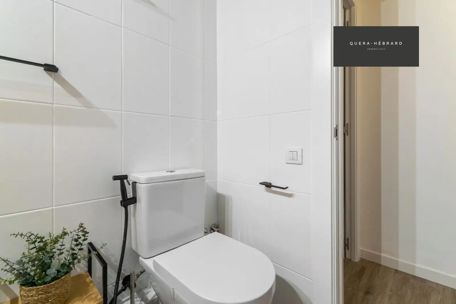 Badezimmer von Dachboden zum Verkauf in Rubí mit Klimaanlage, Heizung und Parkett
