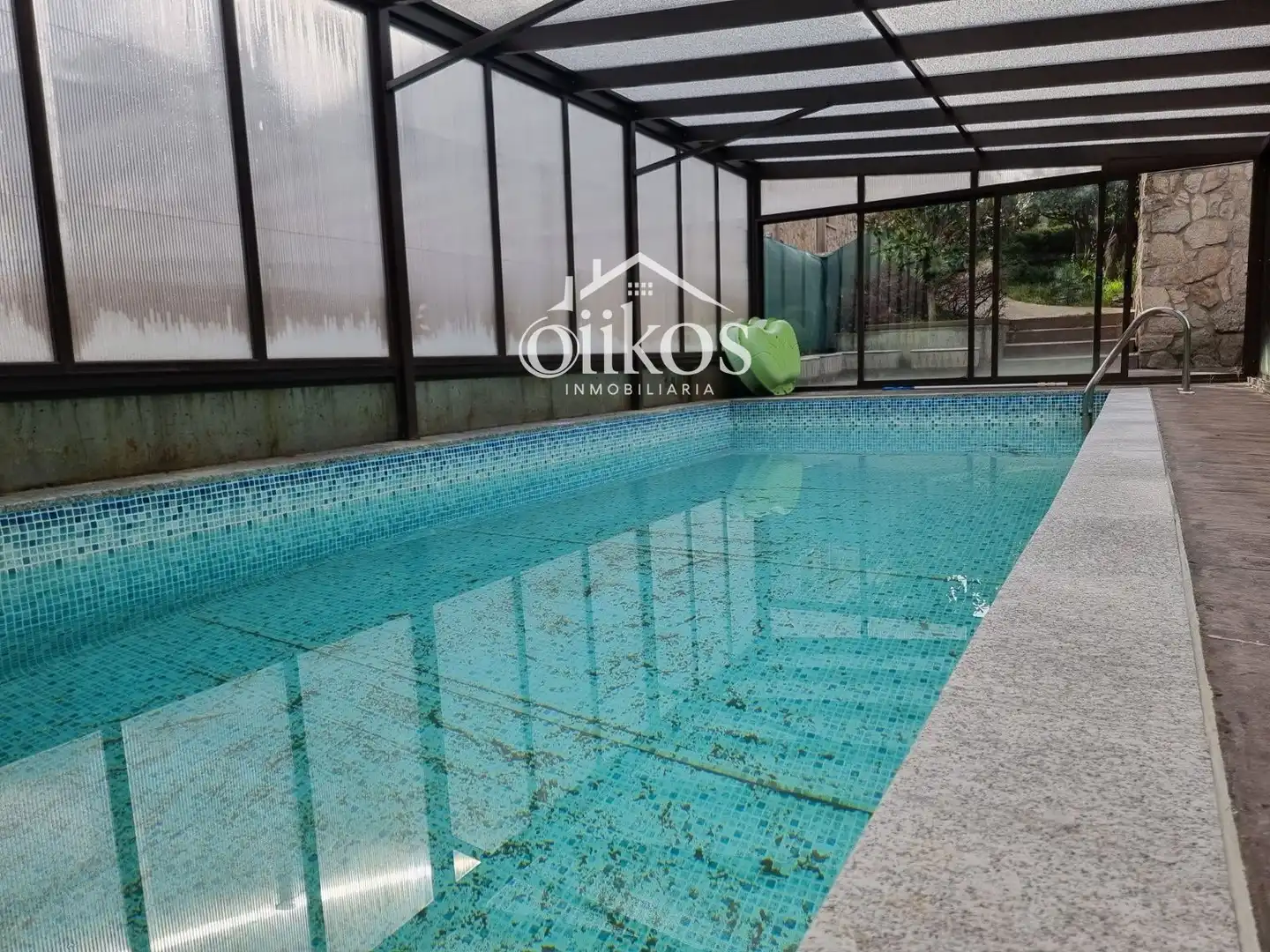 Piscina de Casa adosada en venta en Villamayor con Aire acondicionado, Calefacción y Parquet