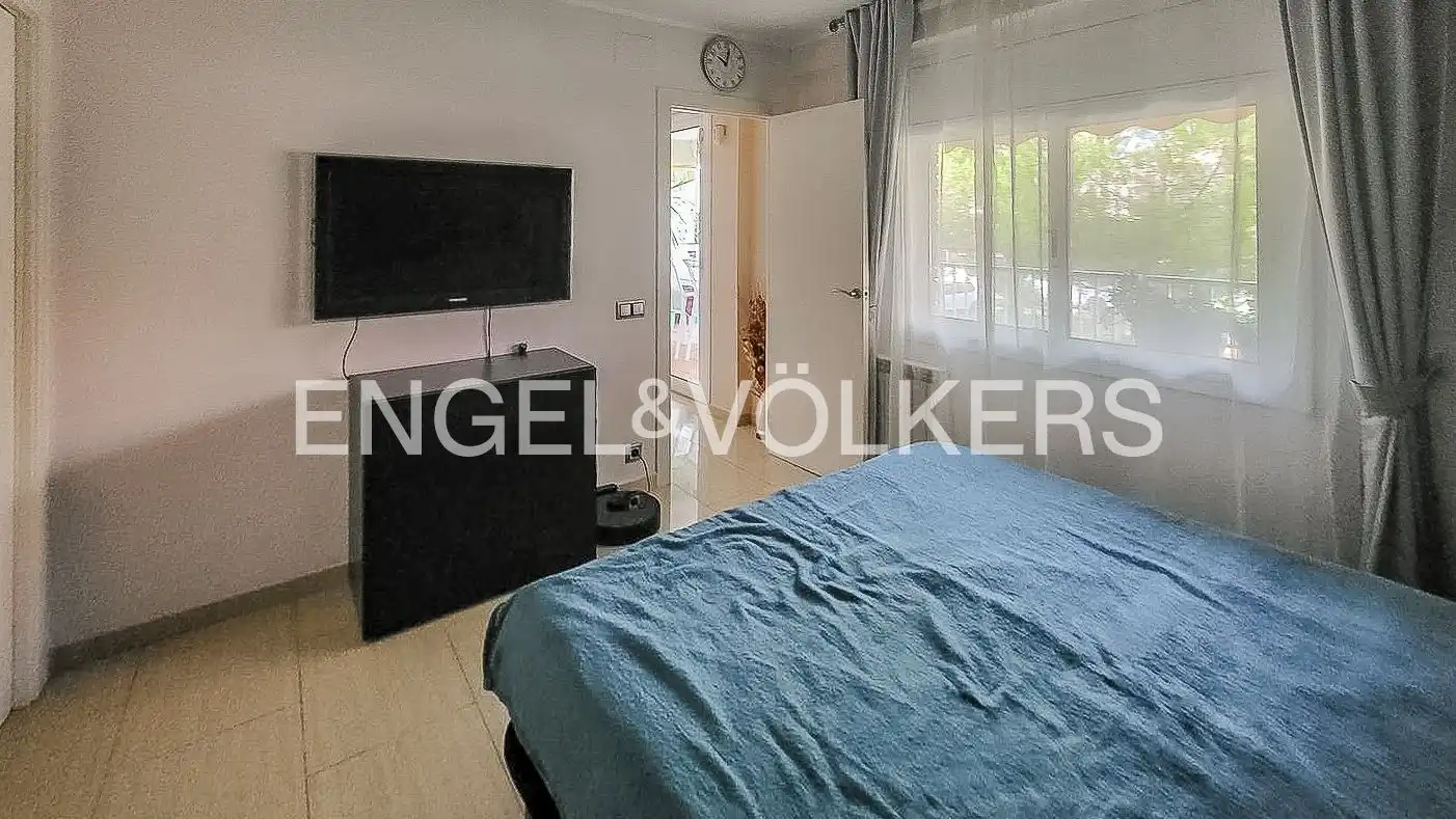 Bedroom of Flat for rent in Gavà  with Air Conditioner, Heating and Swimming Pool