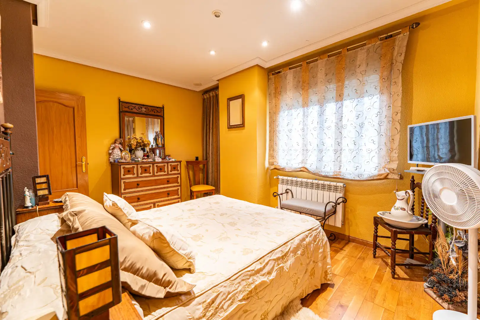 Dormitori de Casa o xalet en venda en Serranillos del Valle amb Aire condicionat, Calefacció i Jardí privat