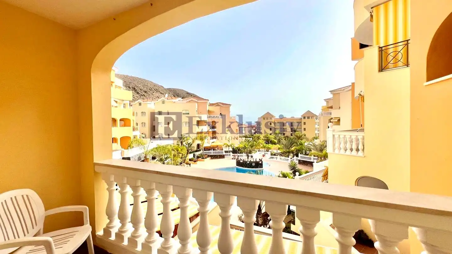 Exterior view of Ground floor for sale in Arona  with Air Conditioner, Terrace and Storage room