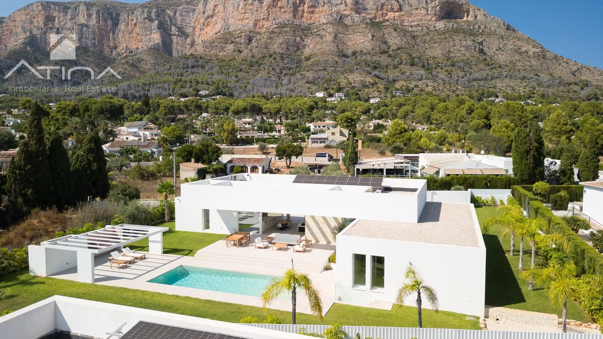 Vista exterior de Casa o xalet en venda en Jávea / Xàbia amb Aire condicionat, Calefacció i Jardí privat