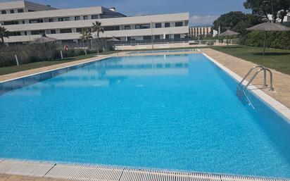 Piscina de Apartament en venda en L'Ametlla de Mar  amb Aire condicionat, Calefacció i Forn