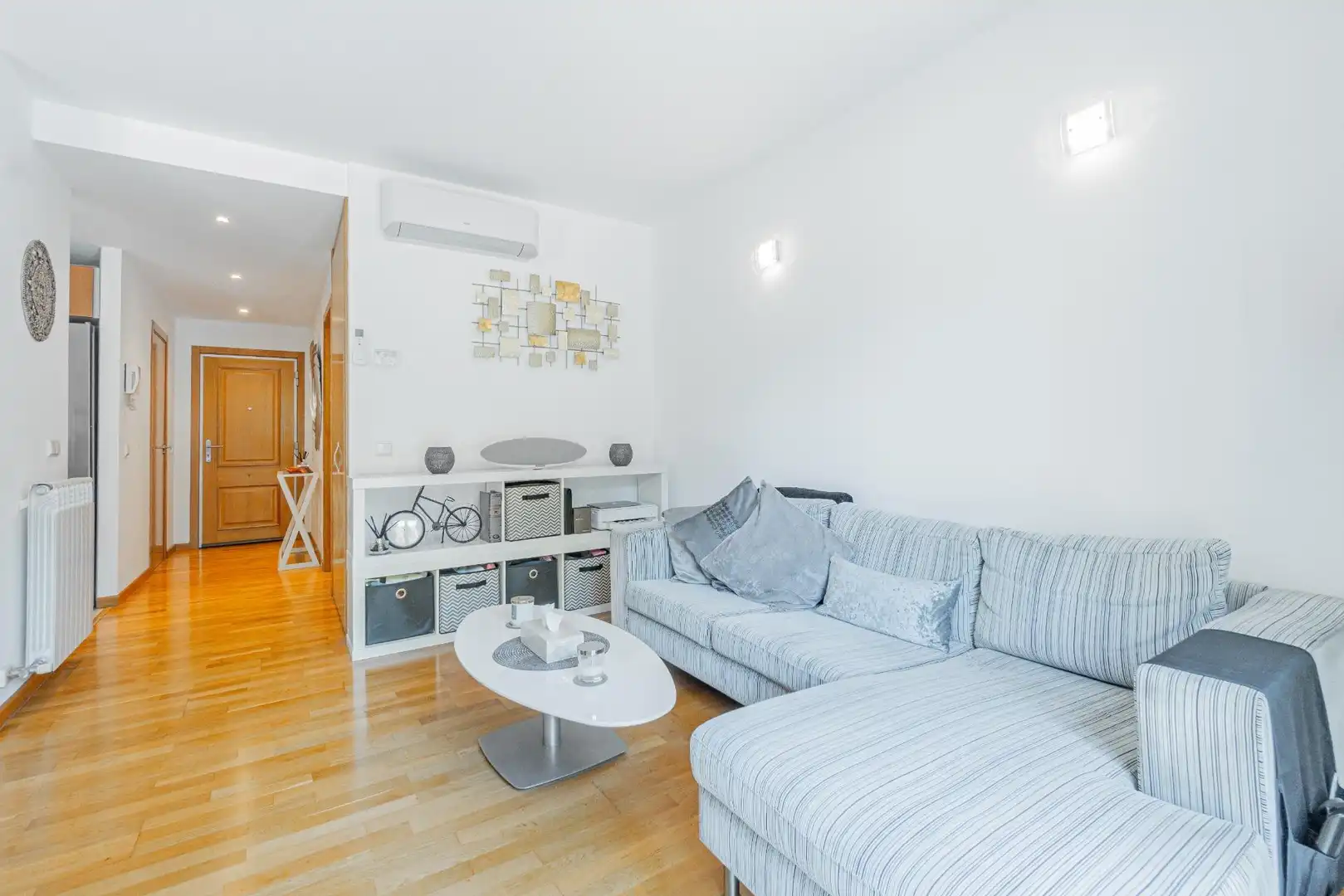 Wohnzimmer von Erdgeschoss zum Verkauf in  Palma de Mallorca mit Klimaanlage, Heizung und Privatgarten