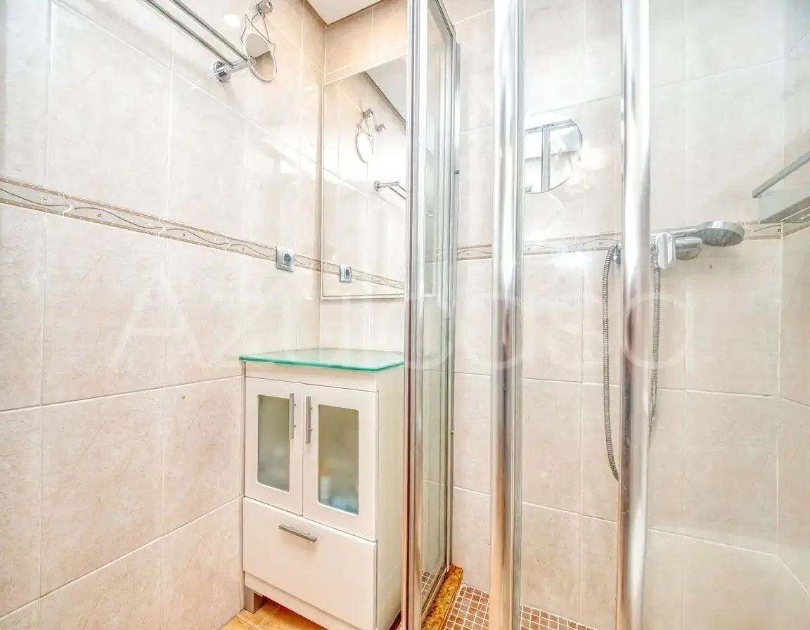 Badezimmer von Wohnung zum Verkauf in Sant Joan d'Alacant mit Klimaanlage, Terrasse und Gemeinschaftspool