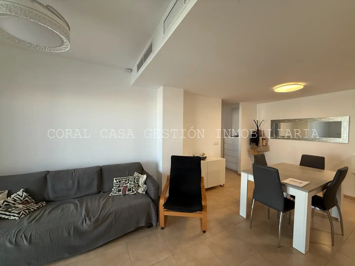 Sala d'estar de Àtic de lloguer en Chilches / Xilxes amb Aire condicionat, Terrassa i Traster