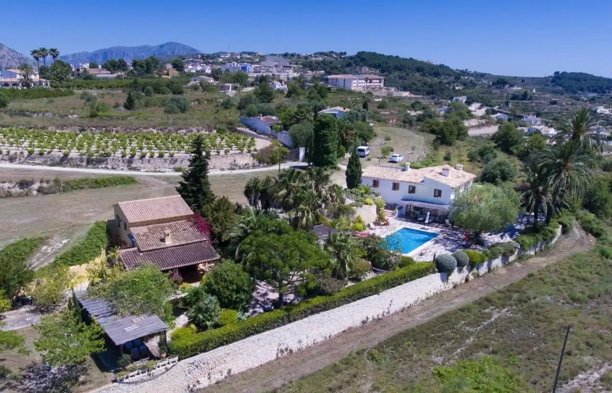 Vista exterior de Finca rústica en venta en Teulada con Calefacción, Jardín privado y Terraza