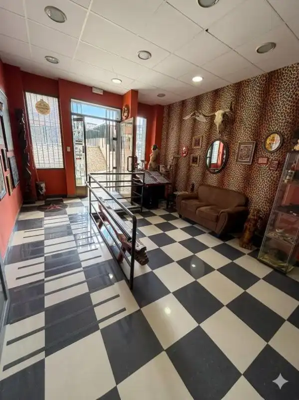 Commercial properties for sale in Sevilla  with Heating