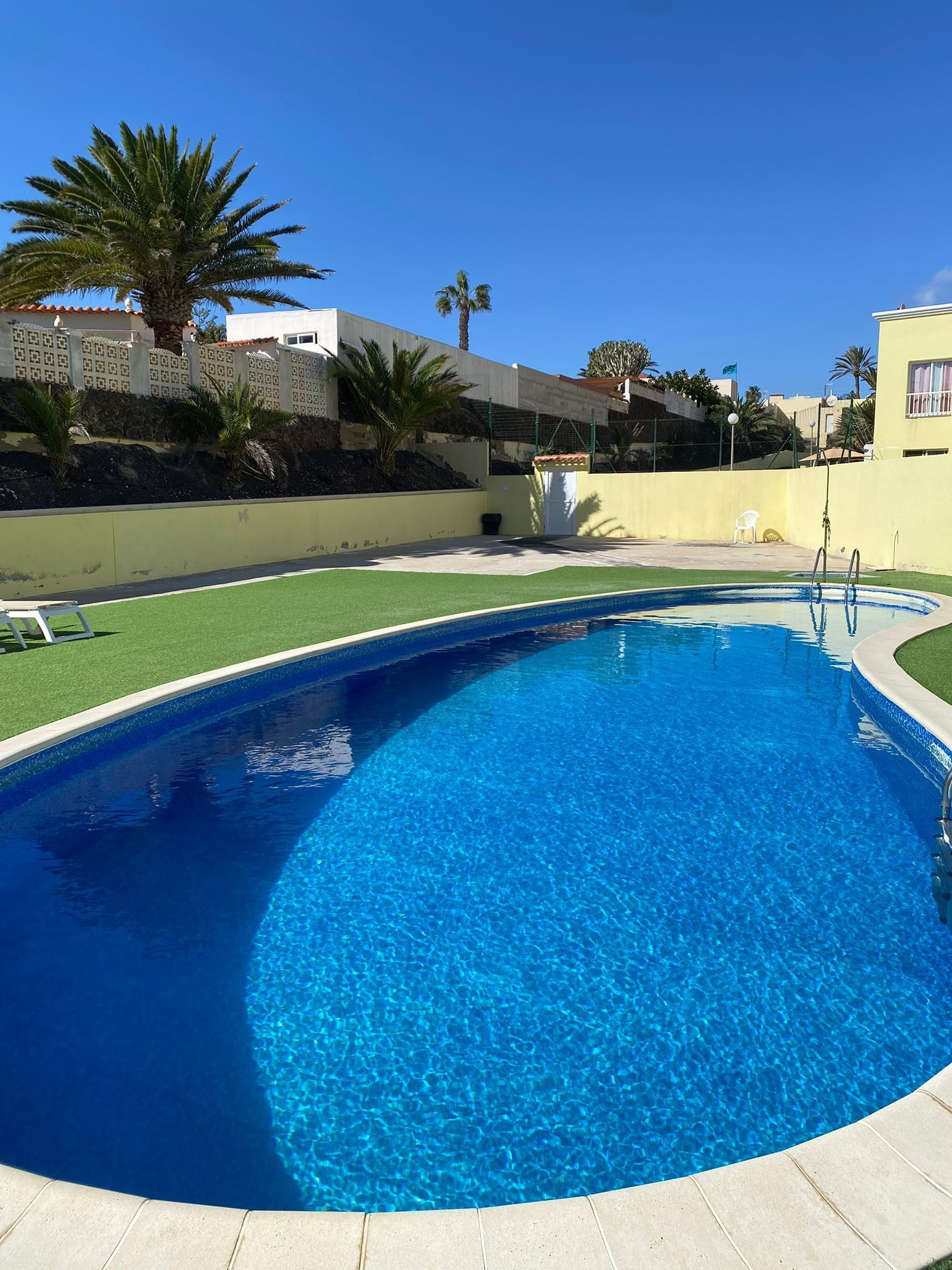 Schwimmbecken von Wohnung zum Verkauf in Pájara mit Privatgarten, Terrasse und Gemeinschaftspool