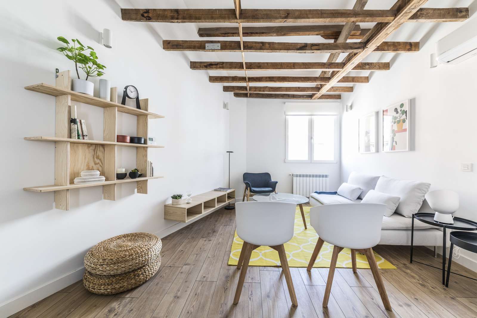 Sala d'estar de Apartament per a compartir en  Madrid Capital amb Aire condicionat i Terrassa