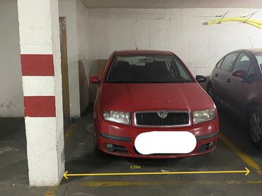 Einzelparkplatz zum Verkauf in Calle Calle Historiador Domínguez Ortiz, 15