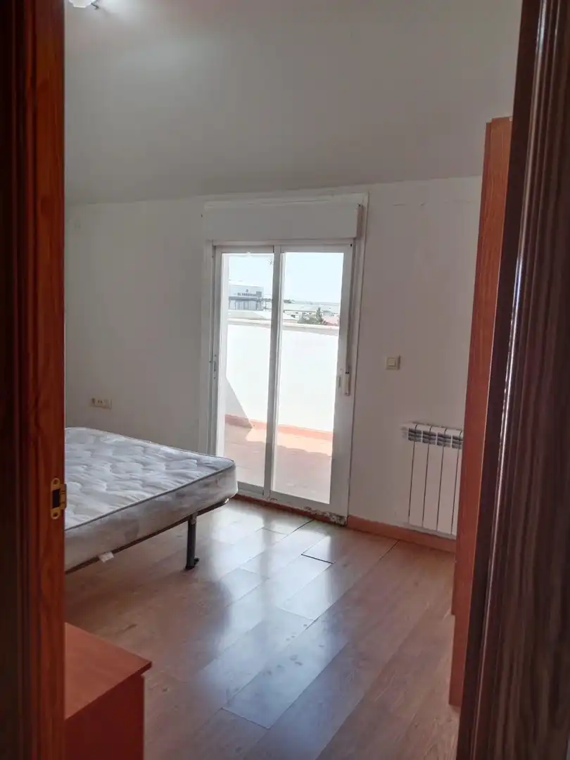 Habitación de Dúplex en venta en Villarrubia de los Ojos con Calefacción, Jardín privado y Terraza
