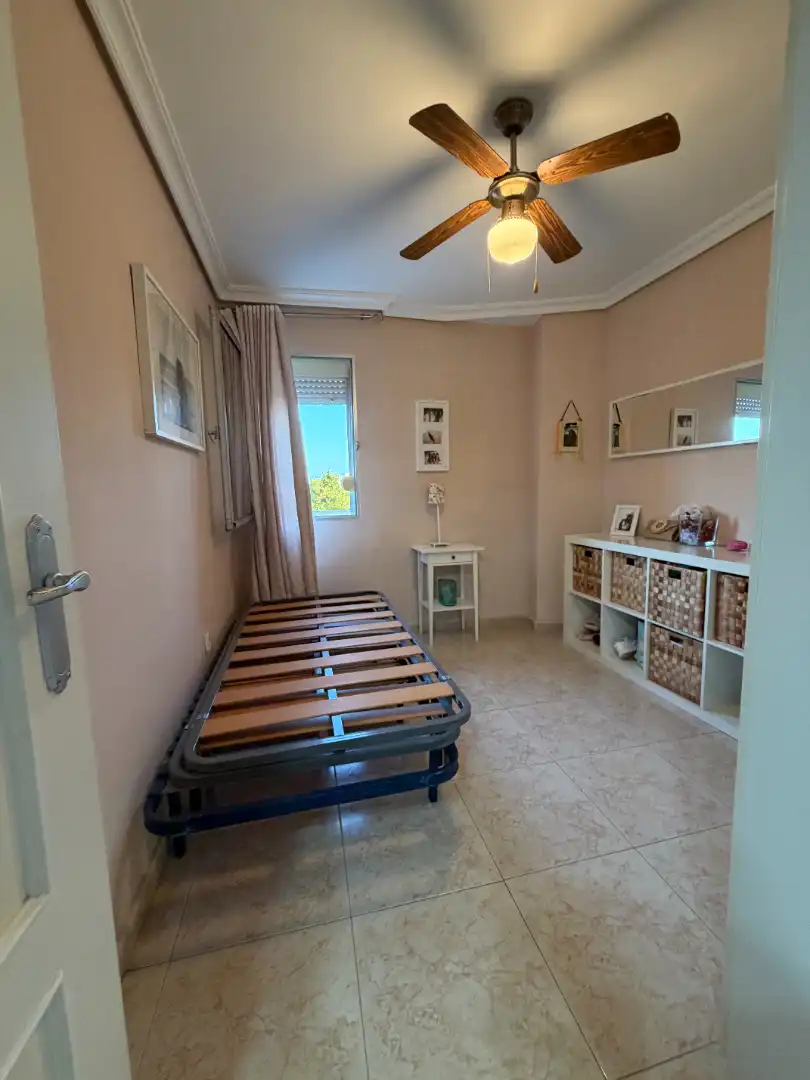 Habitación de Piso en venta en Sevilla con Aire acondicionado y Terraza