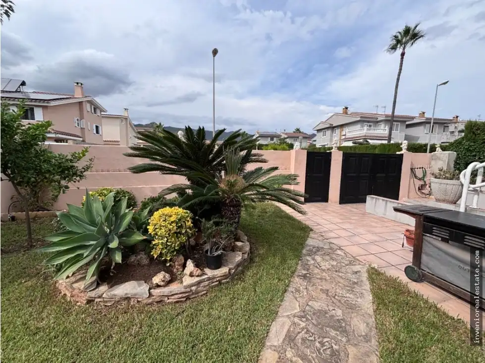Jardí de Casa o xalet en venda en Benicasim / Benicàssim amb Terrassa i Piscina