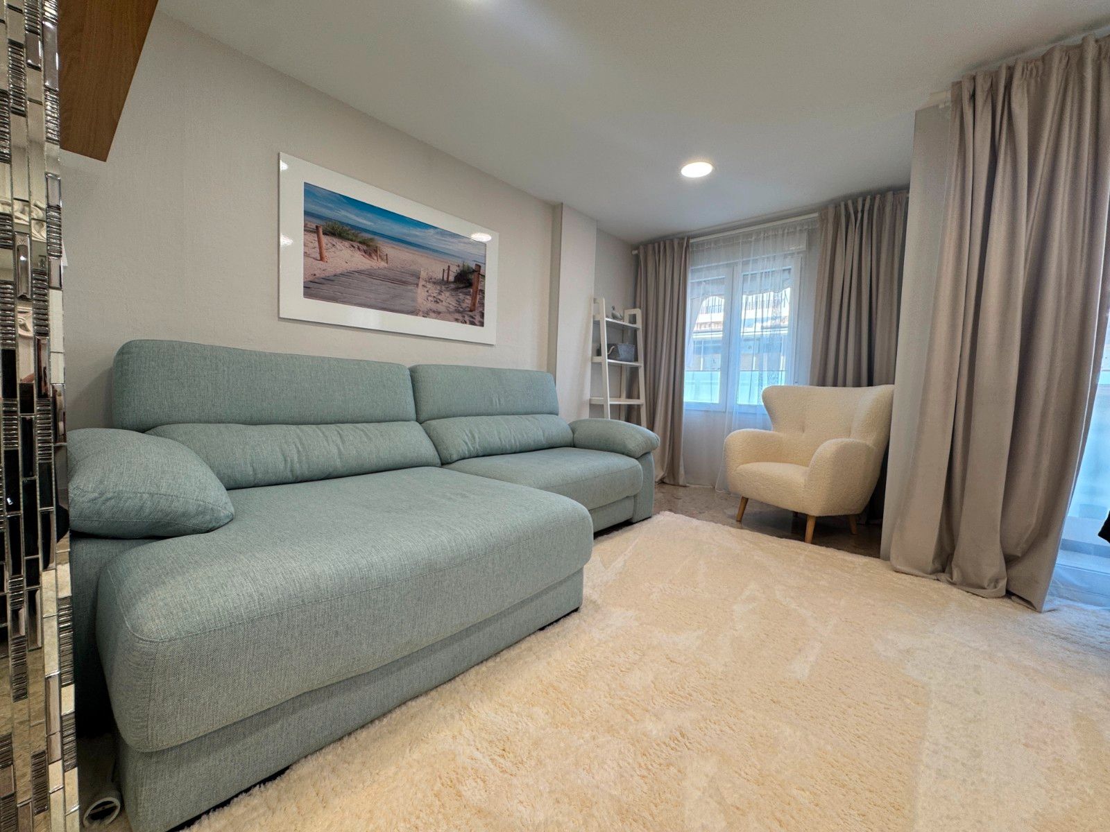 Sala d'estar de Pis en venda en Guardamar del Segura amb Aire condicionat, Moblat i Forn