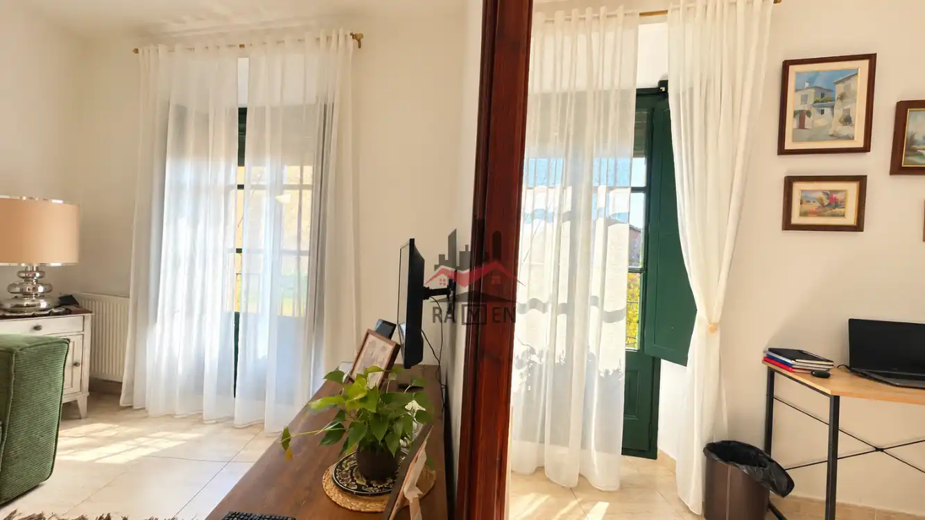 Sala de estar de Finca rústica en venta en Terrades con Calefacción y Jardín privado