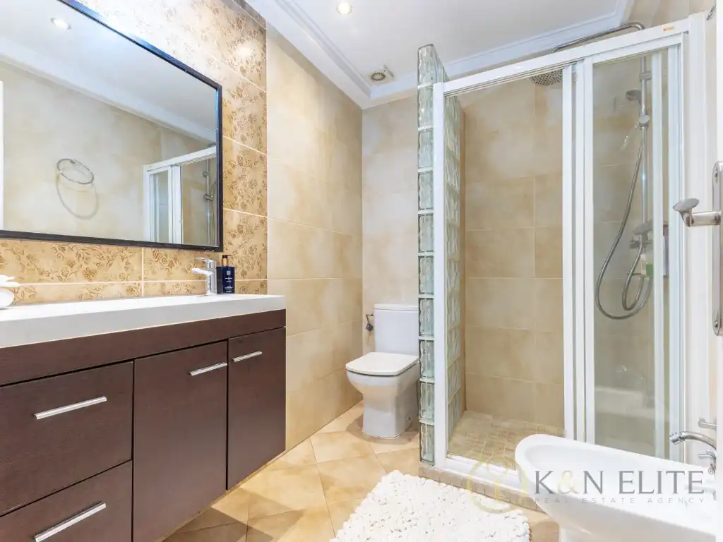 Flat with pool for sale in Avenida Aiguera, imagen 18
