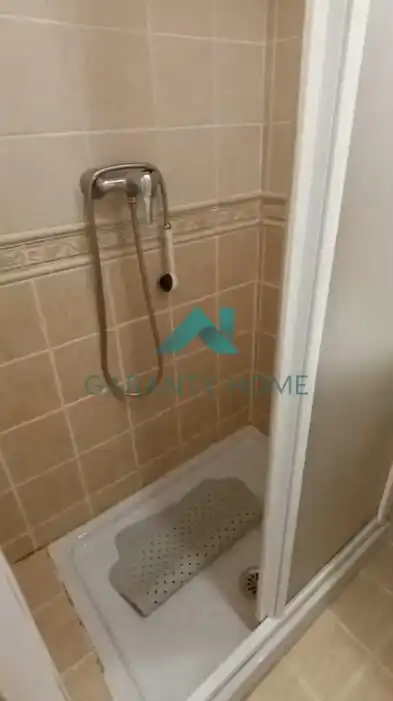 Baño de Estudio de alquiler en Laredo con Terraza y Amueblado