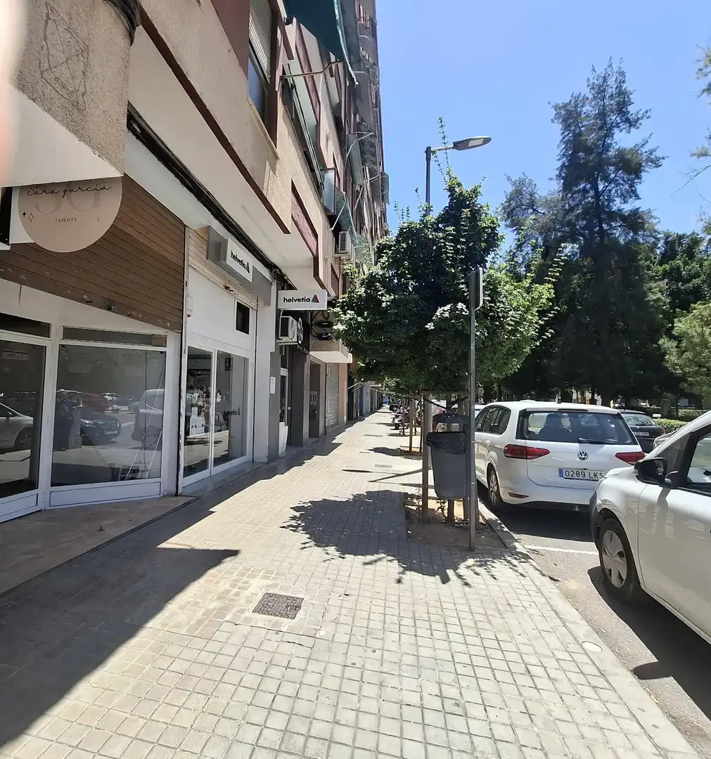 Local comercial en venda a Calle FRAY JUNIPERO SERRA
