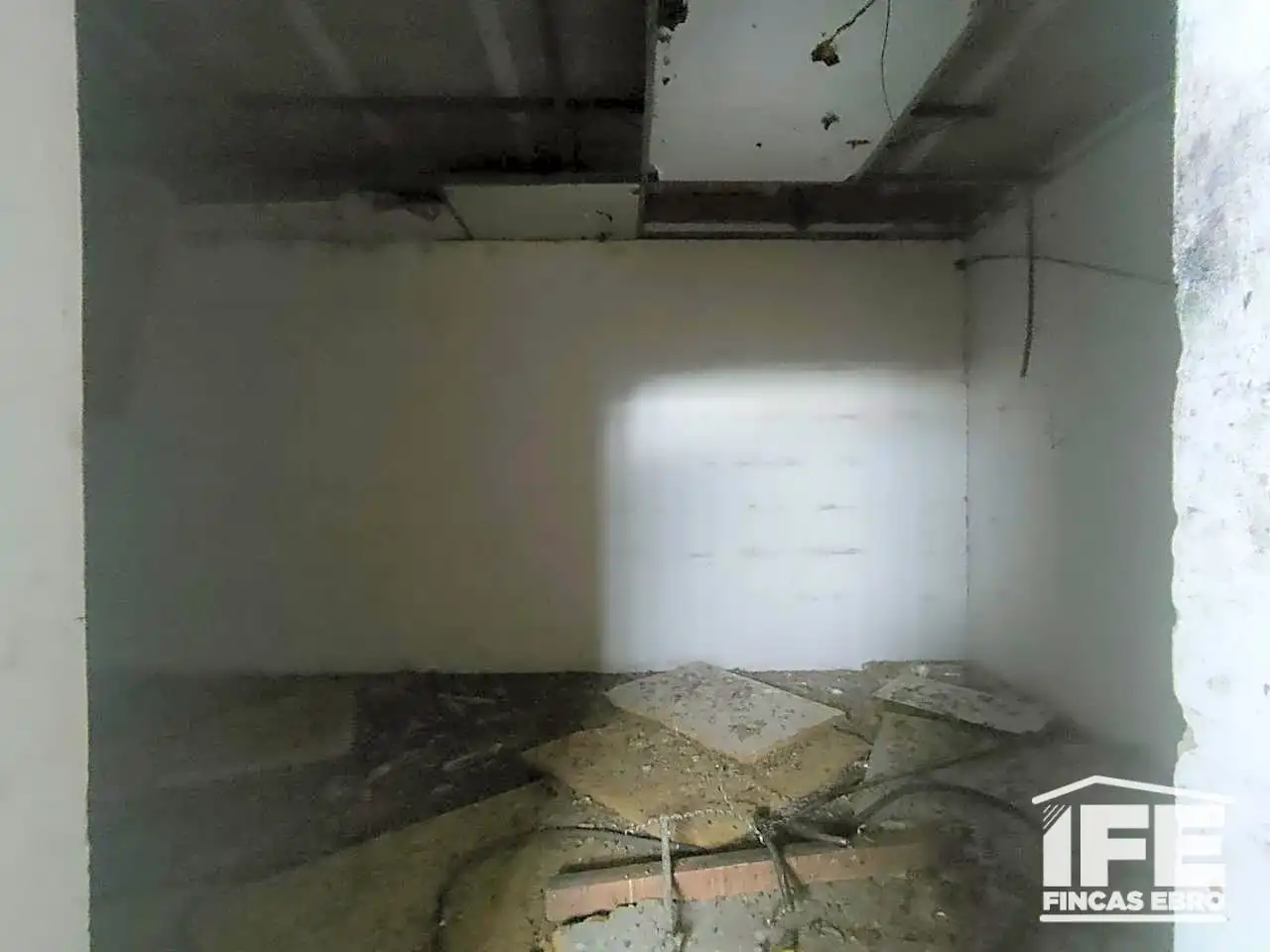 Nave industrial en venta en Pedrola