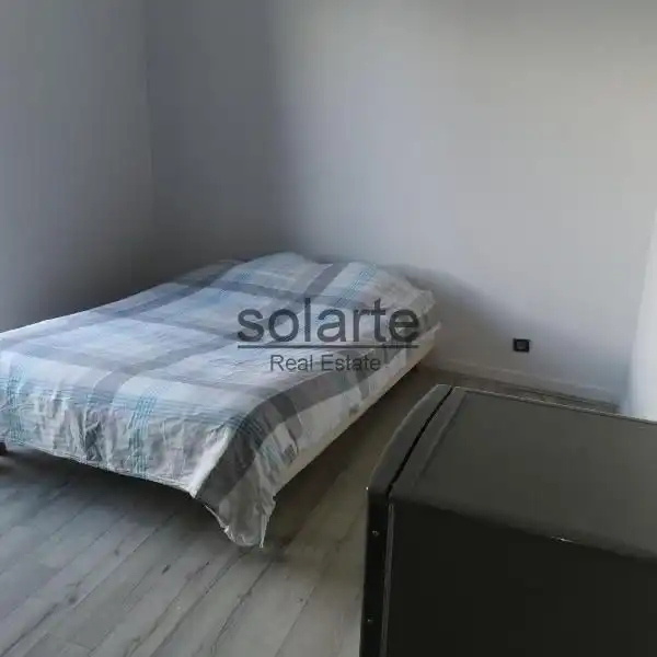 Dormitori de Pis en venda en L'Hospitalet de Llobregat amb Aire condicionat i Parquet