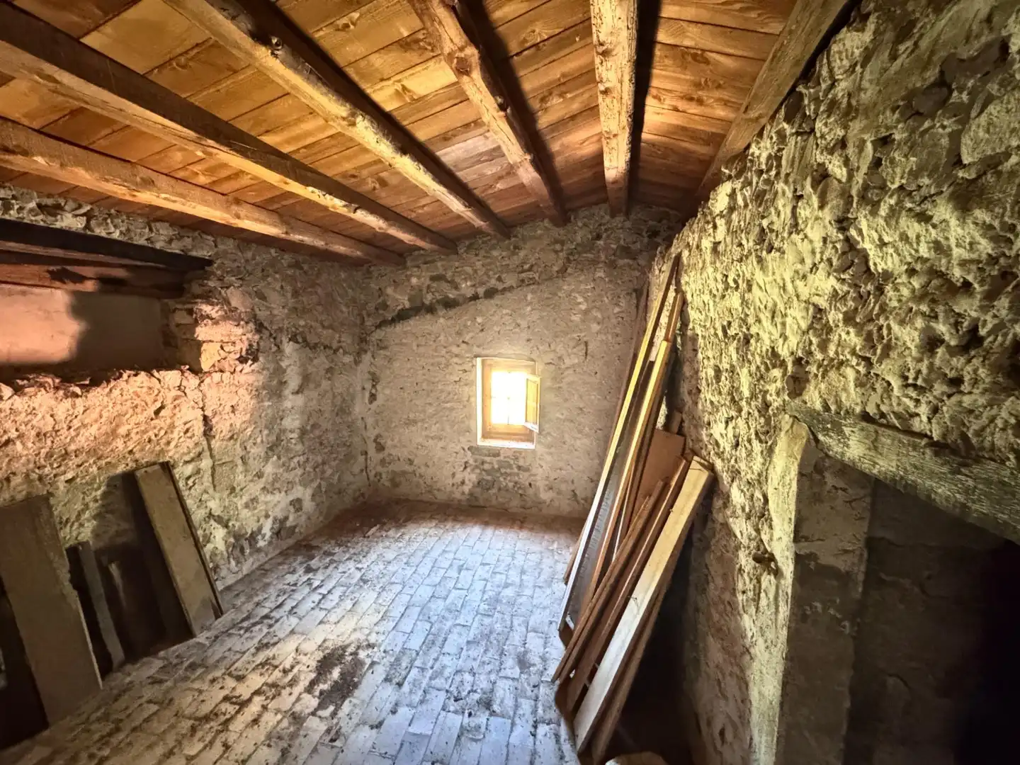 Finca rústica en venta en Albanyà con Jardín privado, Terraza y Trastero
