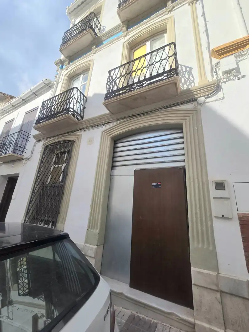 Vista exterior de Casa adosada en venda en Álora amb Aire condicionat, Jardí privat i Terrassa