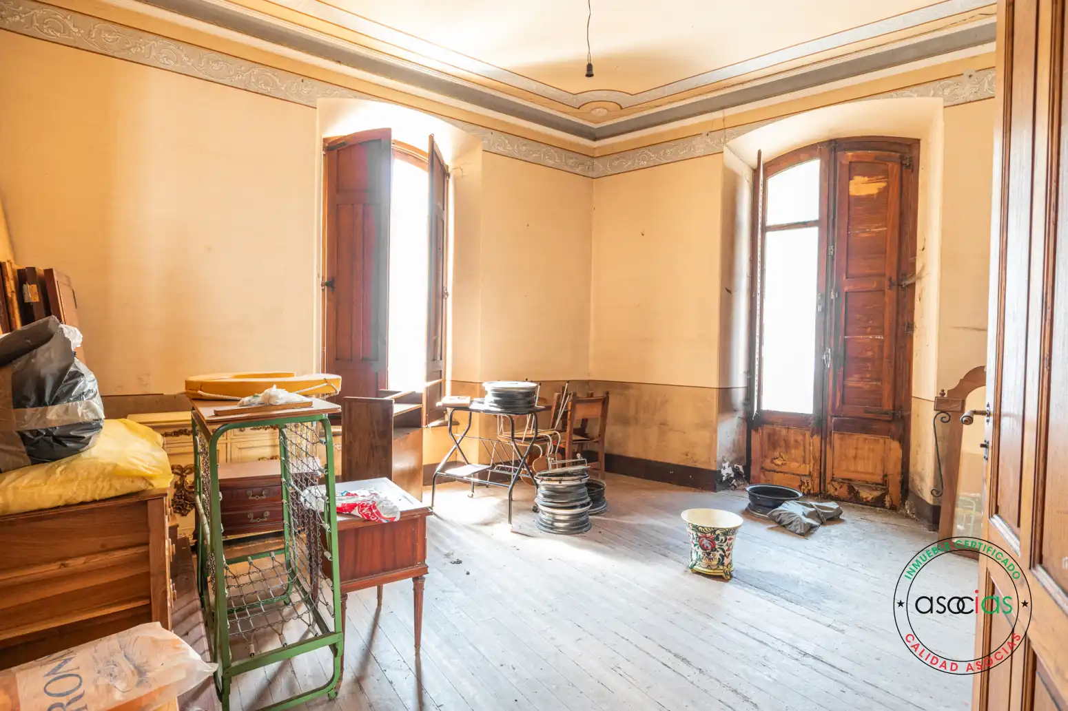 Wohnzimmer von Gebäude zum Verkauf in Taramundi