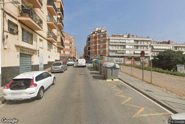 Piso en Venta en CL MARINEL.LO BOSCH,DE en Cementiri Vell