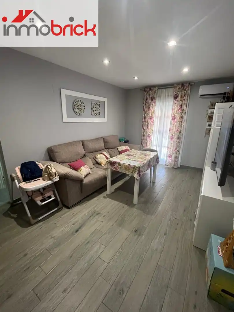 Sala de estar de Piso en venta en Lucena con Aire acondicionado